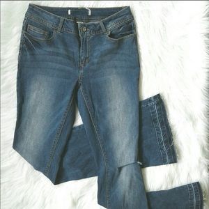 Bell bottom jeans with slit knee